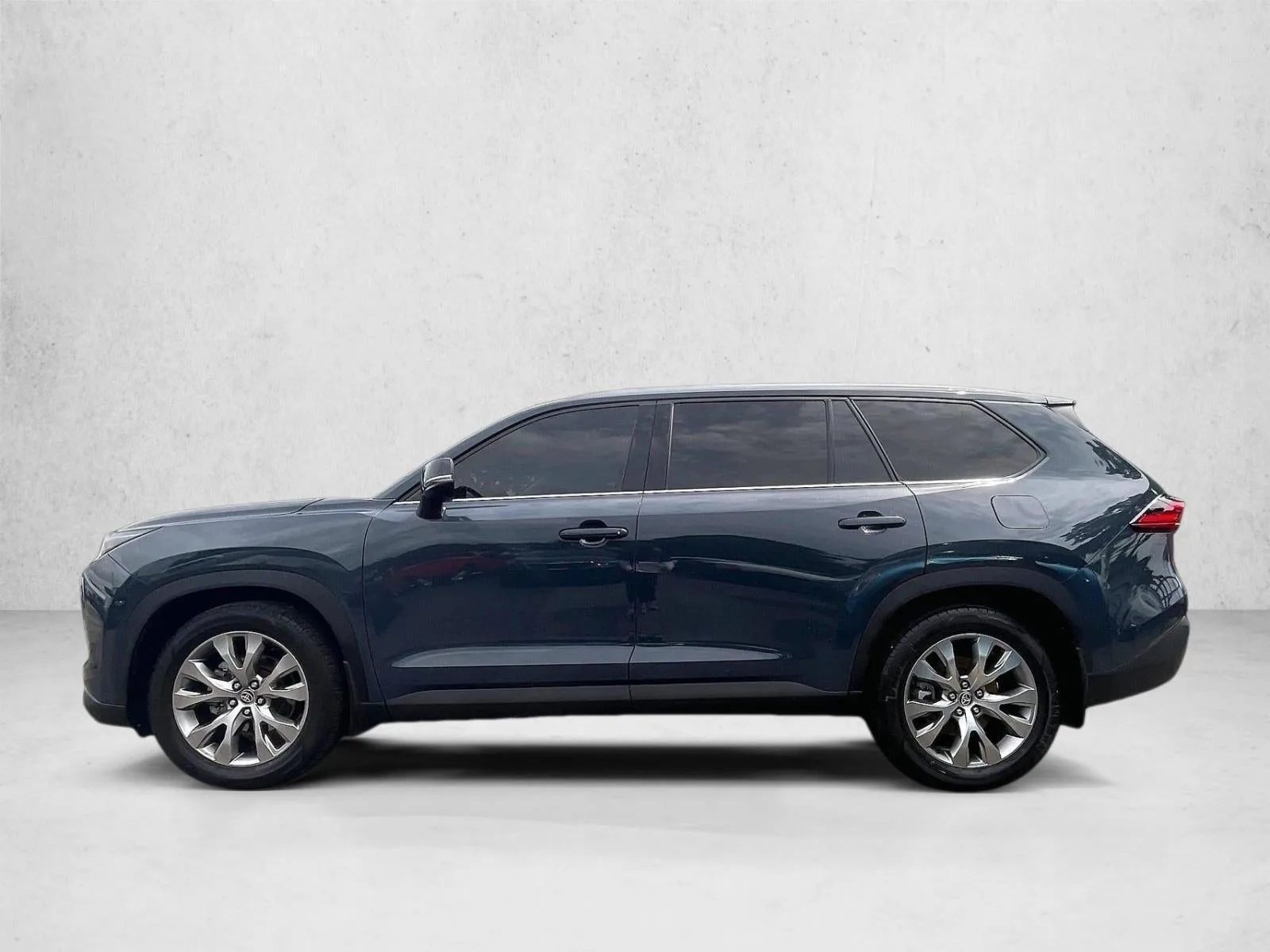 2024 Toyota Grand Highlander Limited photo 6