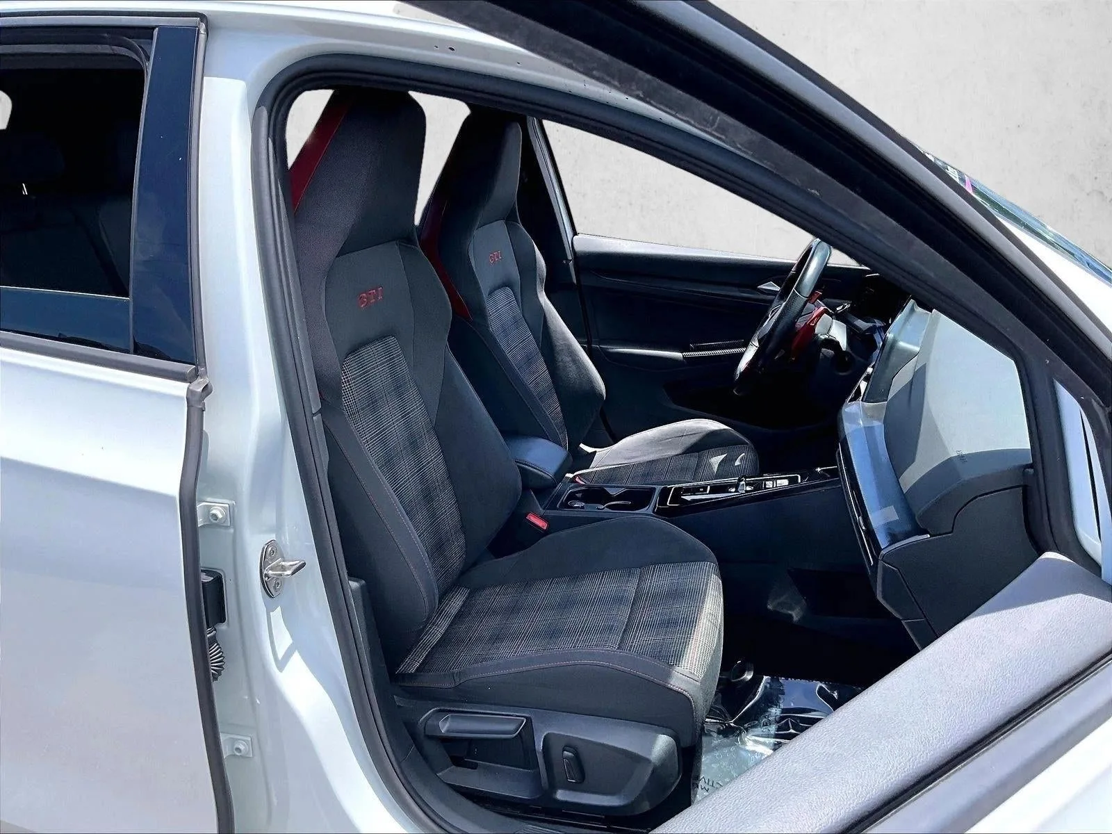 2023 Volkswagen Golf GTI S photo 9