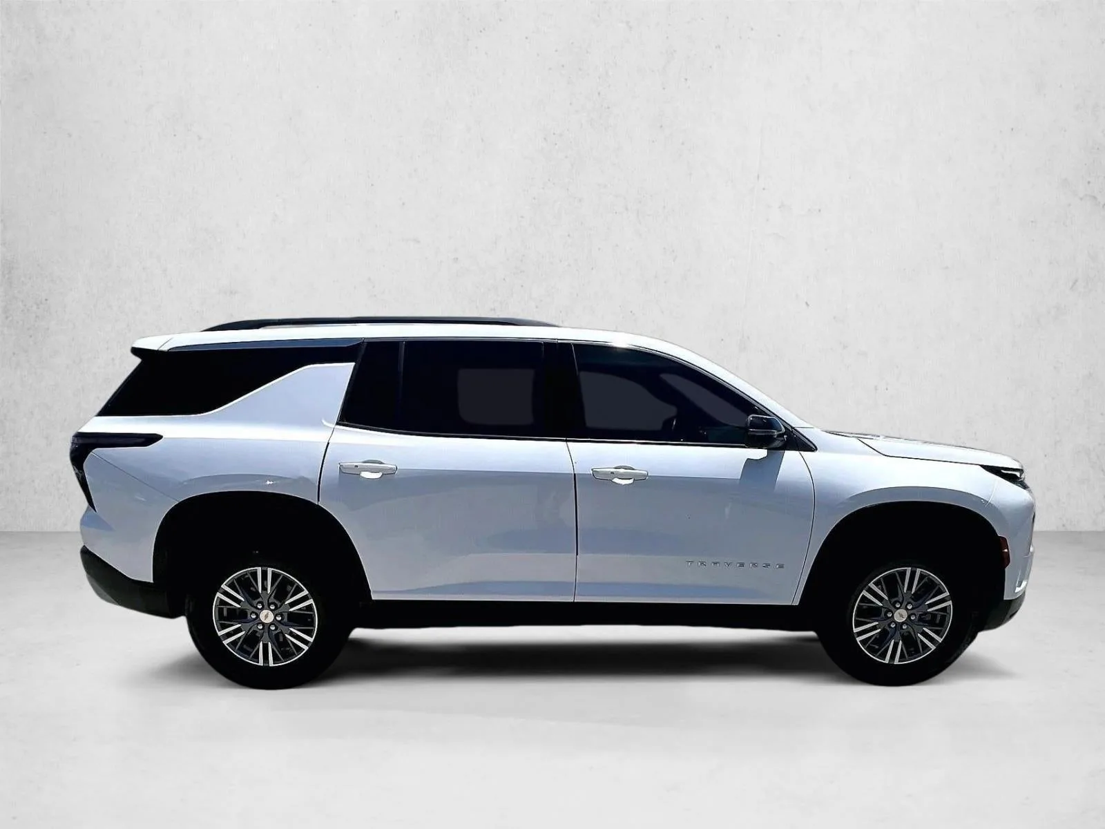 2024 Chevrolet Traverse LT photo 5