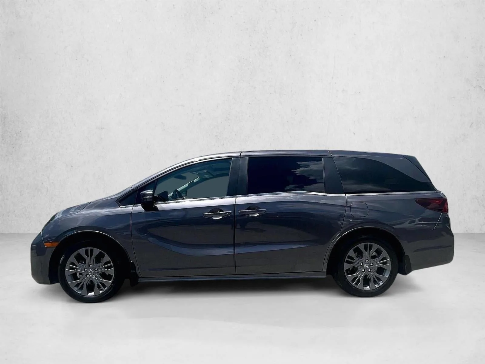 2025 Honda Odyssey Touring photo 6
