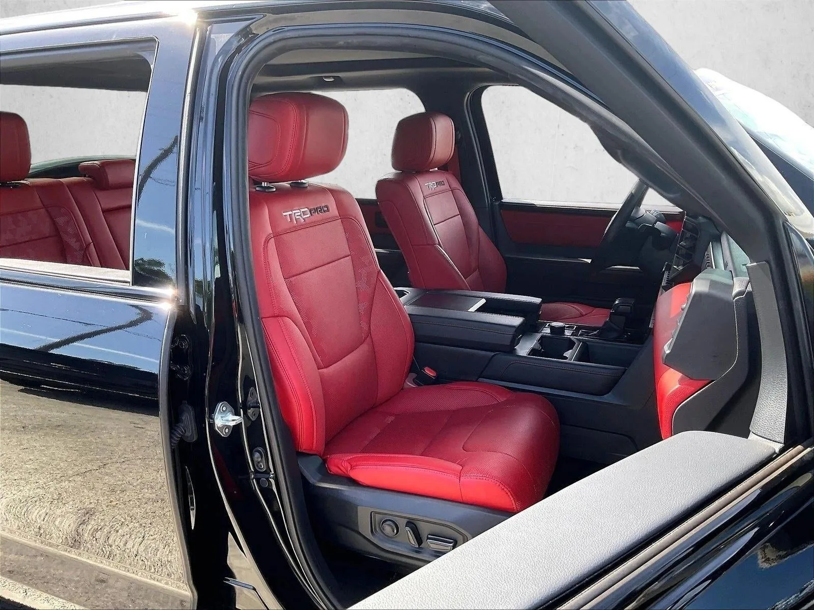 2024 Toyota Tundra Hybrid TRD Pro 4WD photo 9