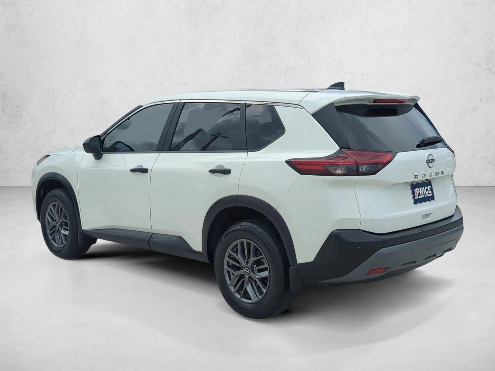 2023 Nissan Rogue FWD S photo 7