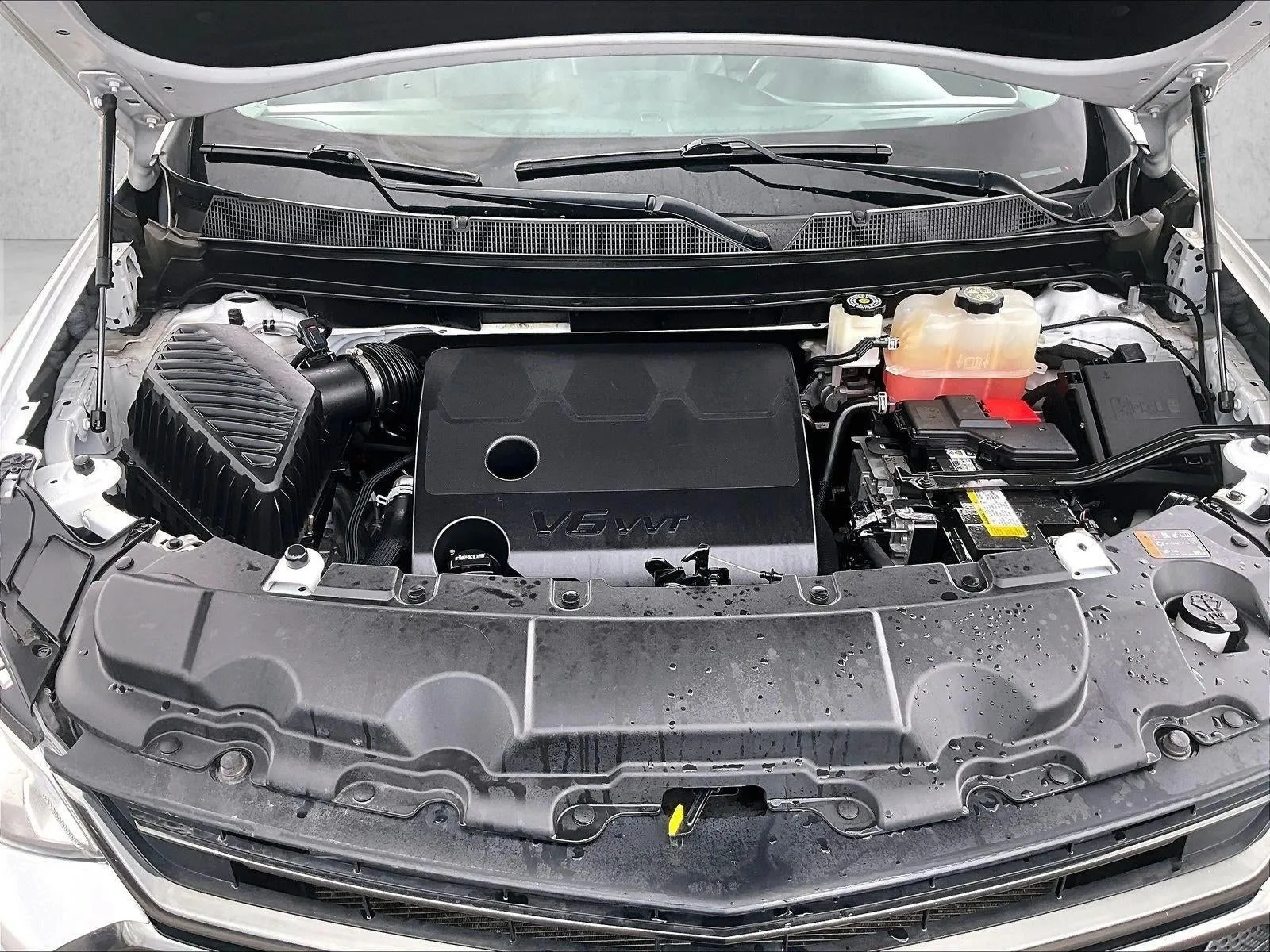 2021 Chevrolet Traverse Premier photo 11