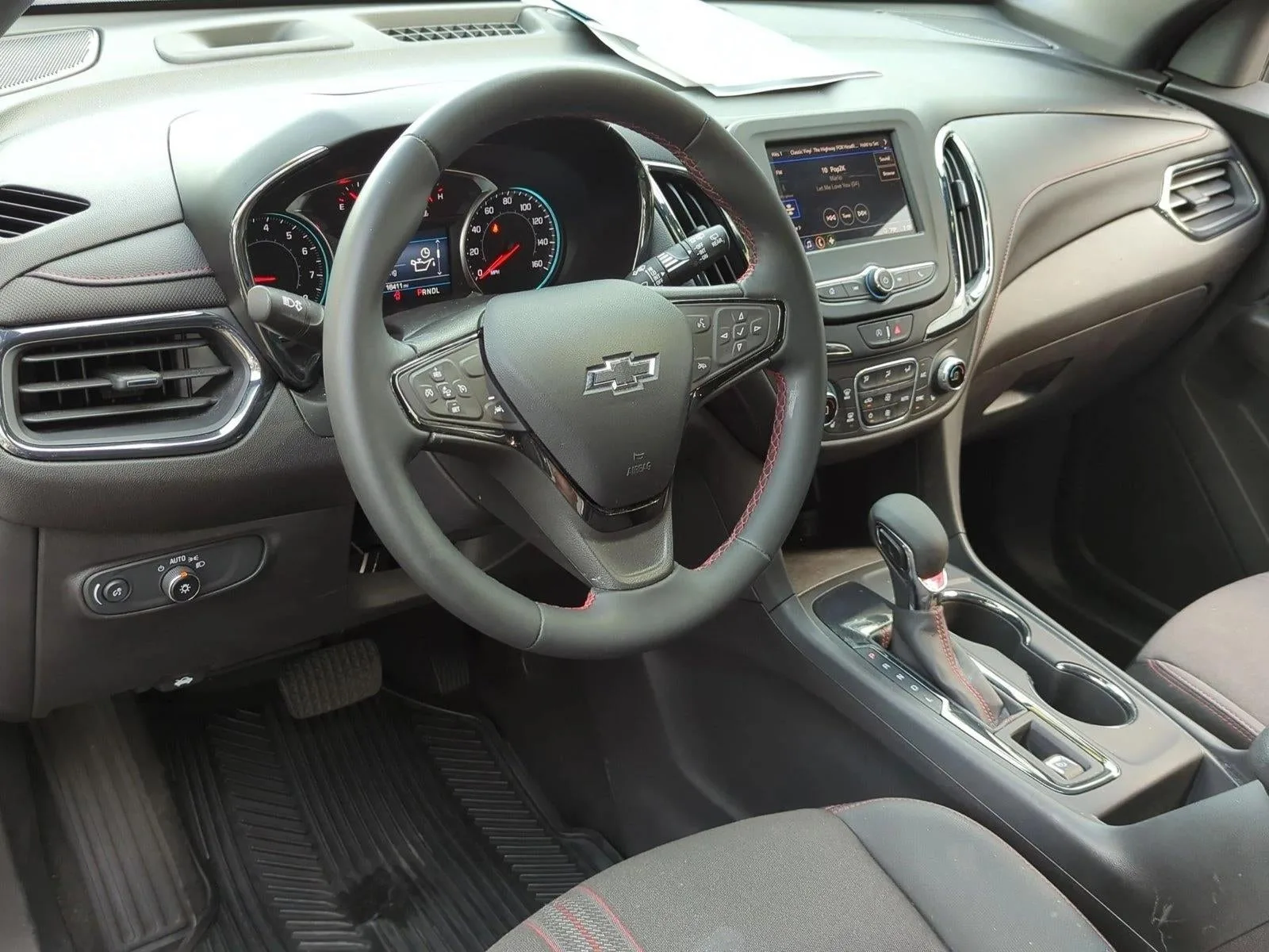 2024 Chevrolet Equinox FWD RS photo 10