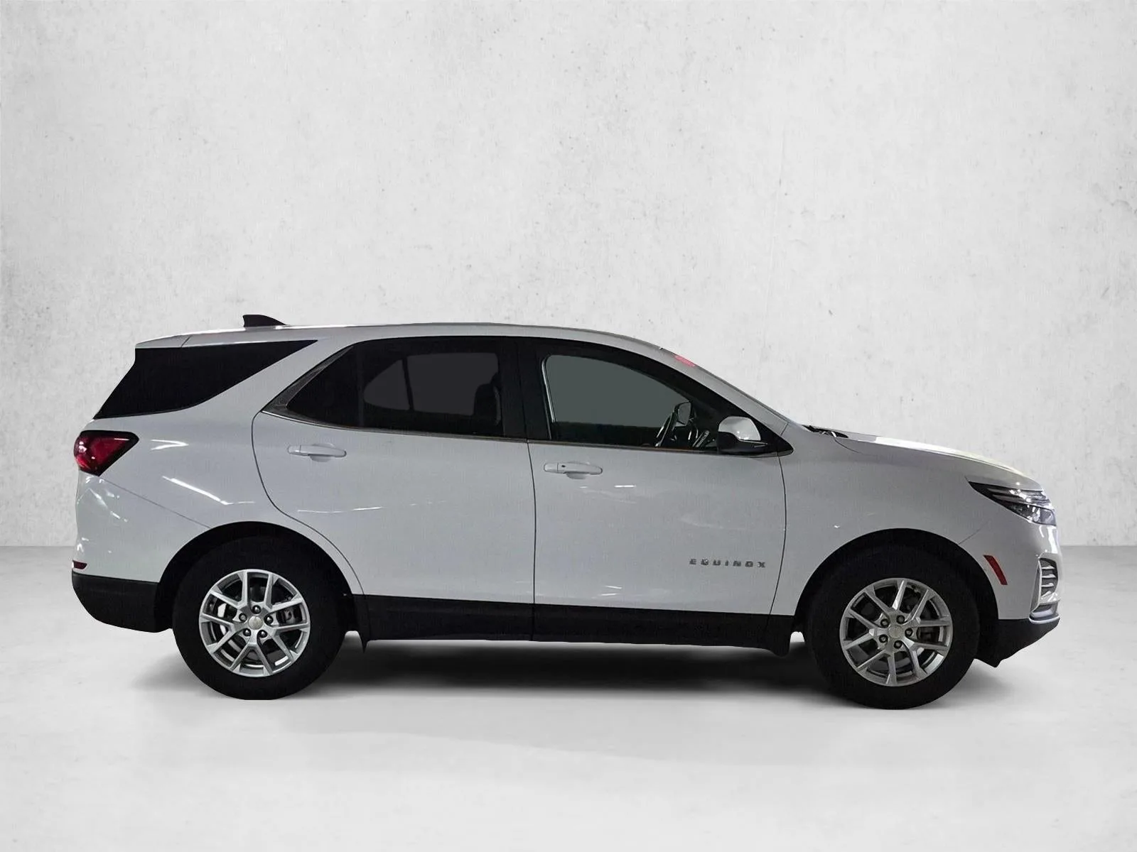 2023 Chevrolet Equinox Base photo 4