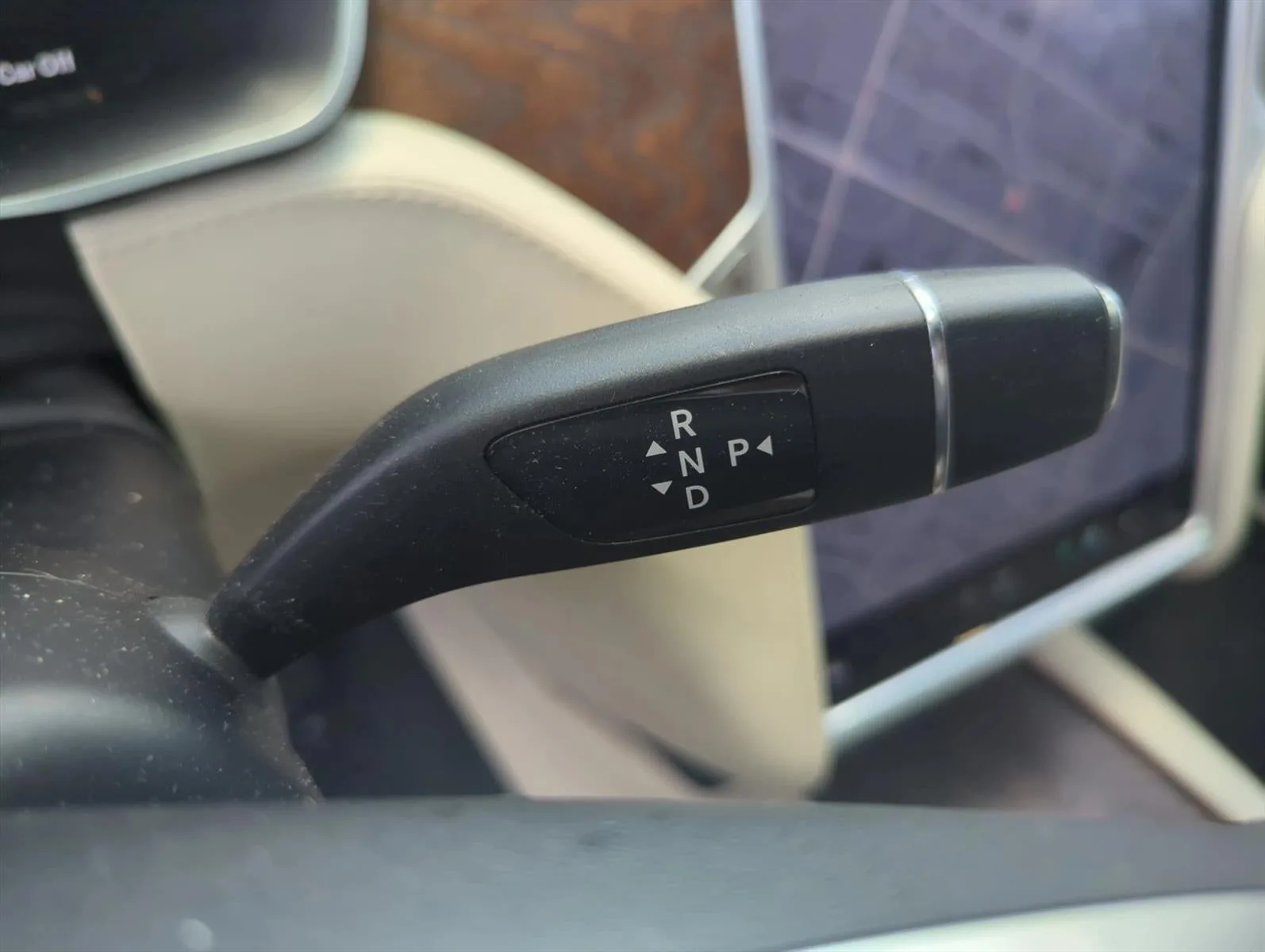 2018 Tesla Model X 75D AWD photo 11