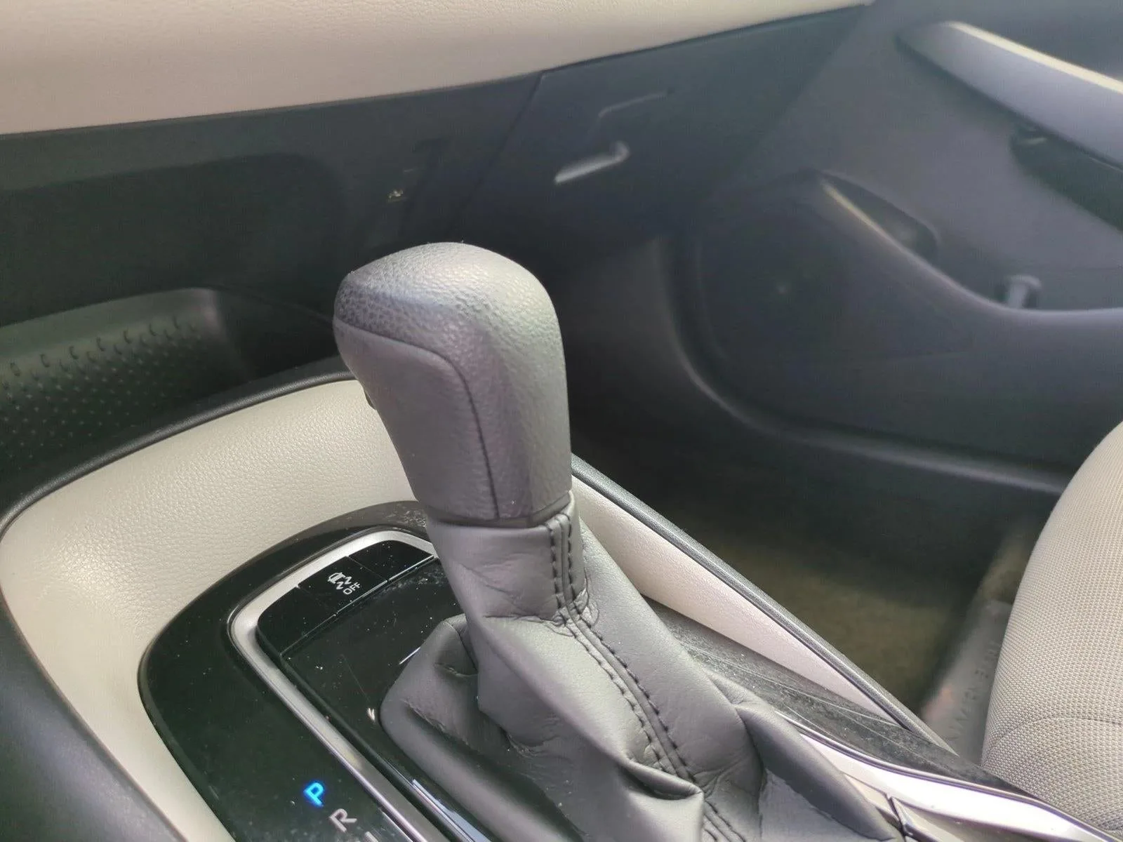 2021 Toyota Corolla LE CVT (Natl) photo 12