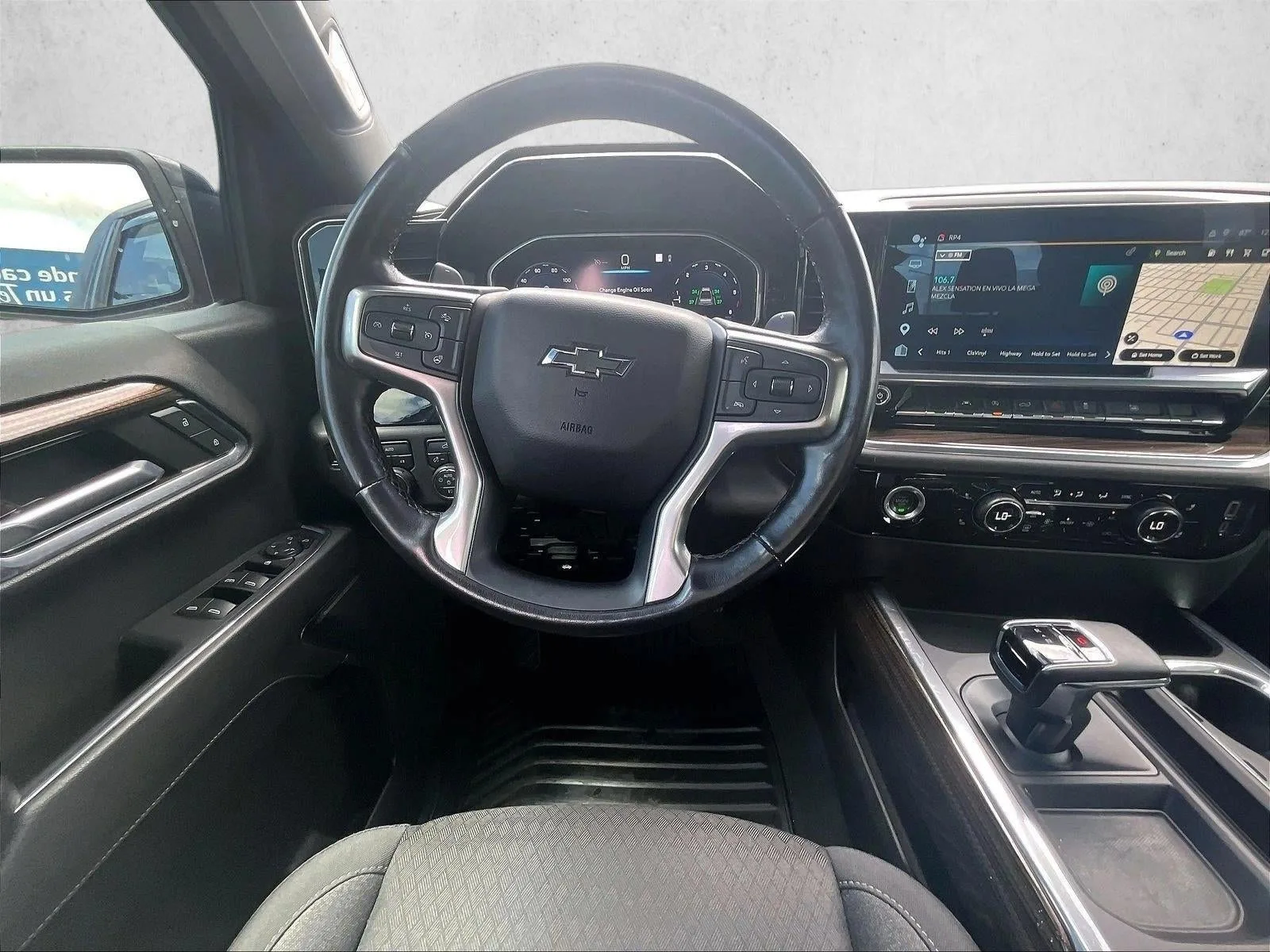 2023 Chevrolet Silverado 1500 RST photo 6