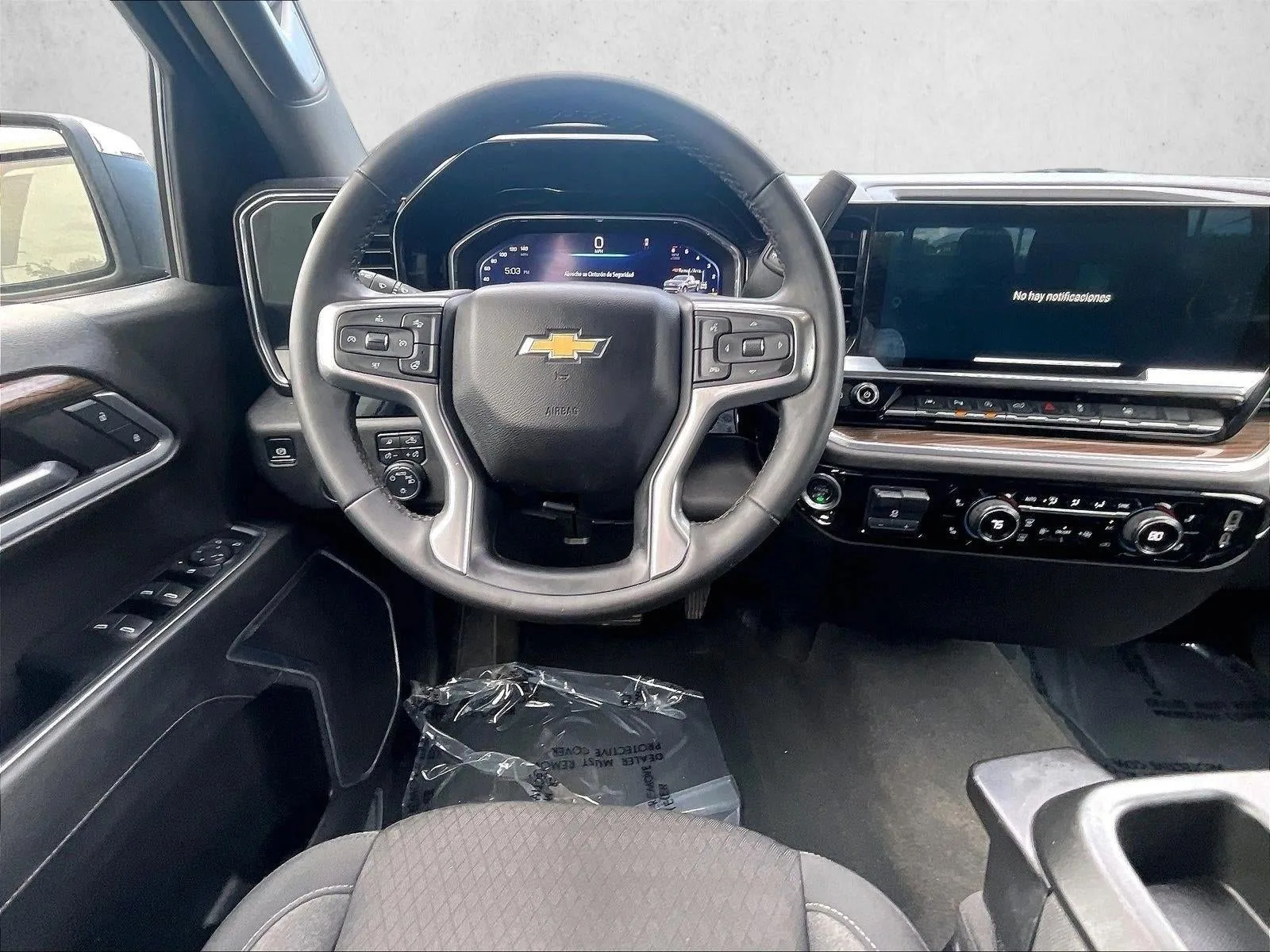 2025 Chevrolet Silverado 1500 LT photo 7