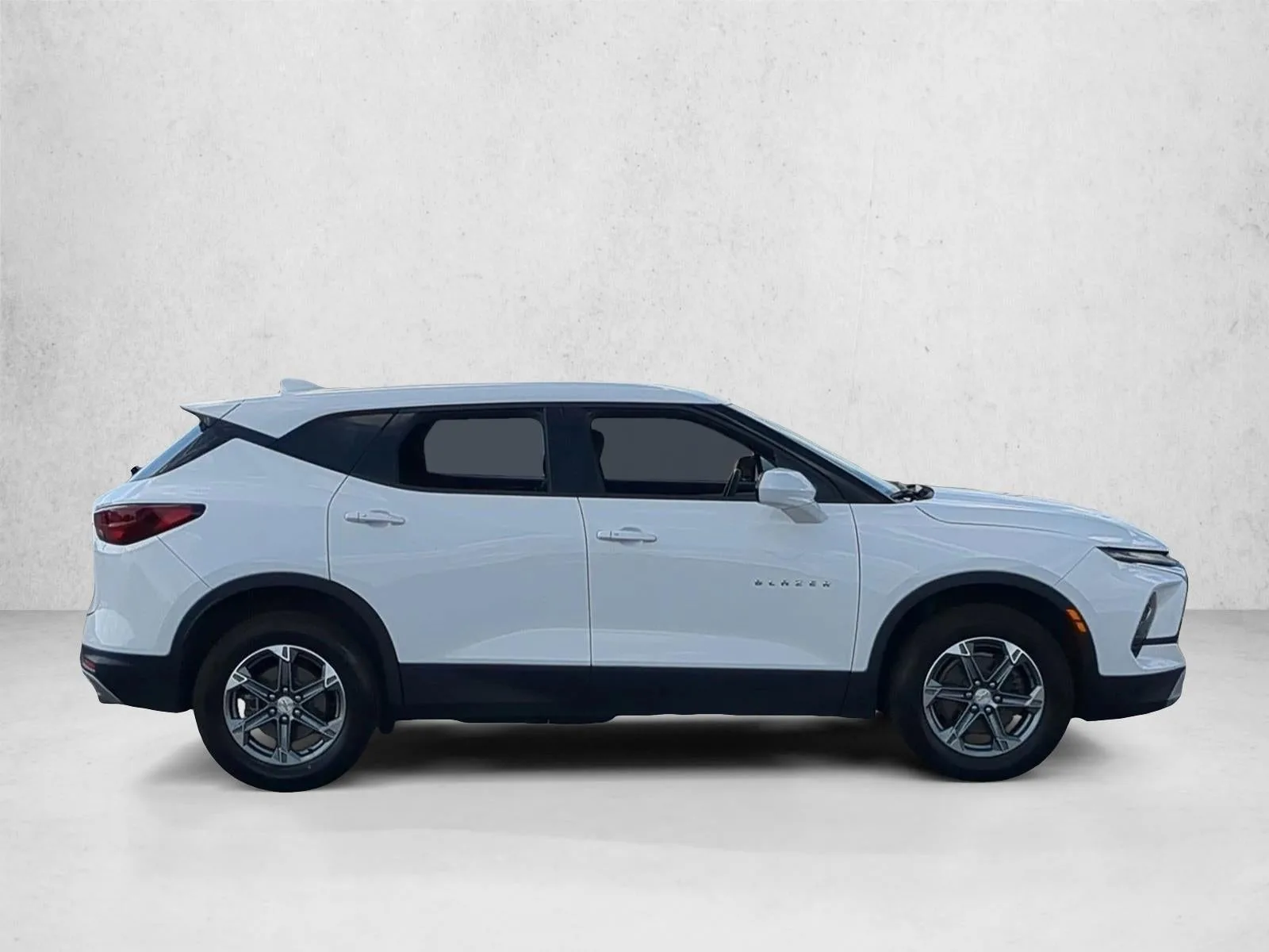 2023 Chevrolet Blazer Base photo 4