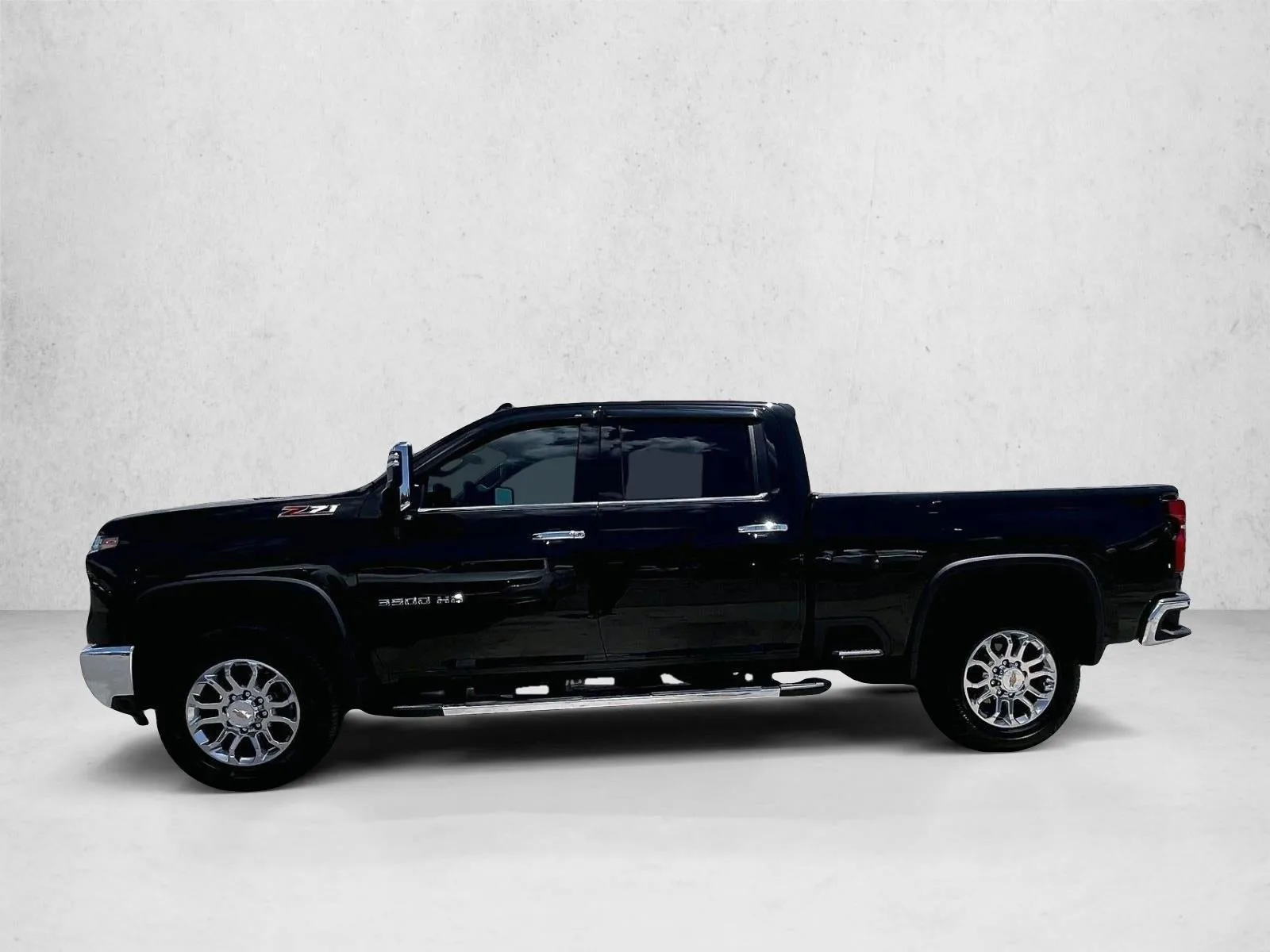 2025 Chevrolet Silverado 3500 HD LTZ photo 6