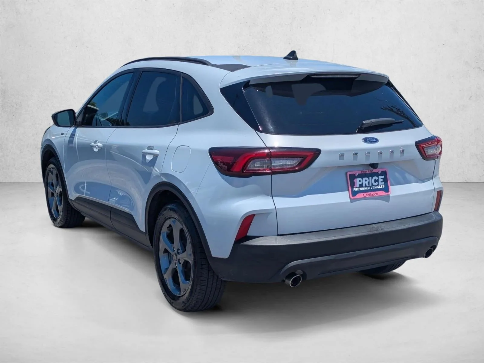 2025 Ford Escape ST-Line FWD photo 7