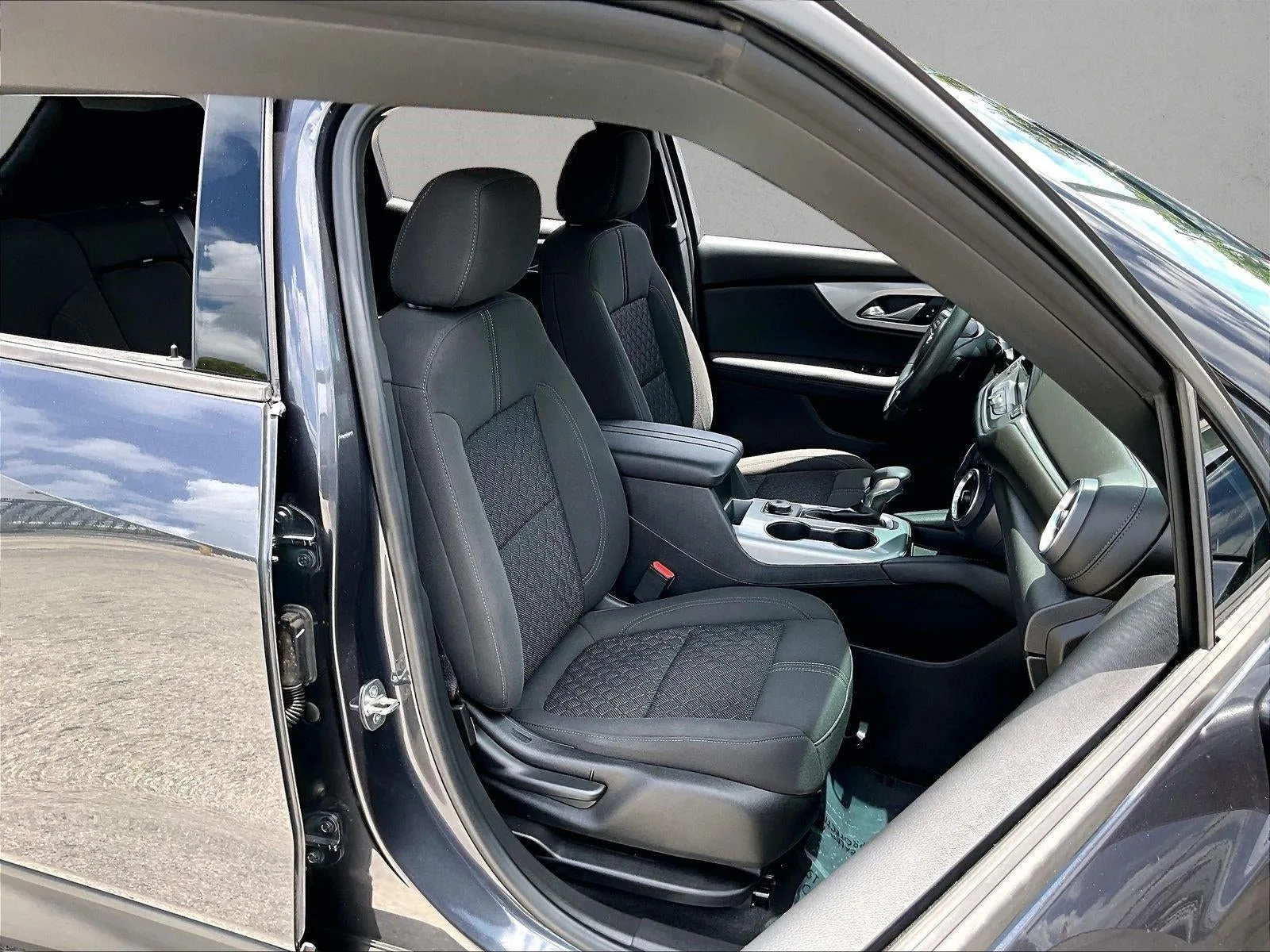2021 Chevrolet Blazer LT photo 9