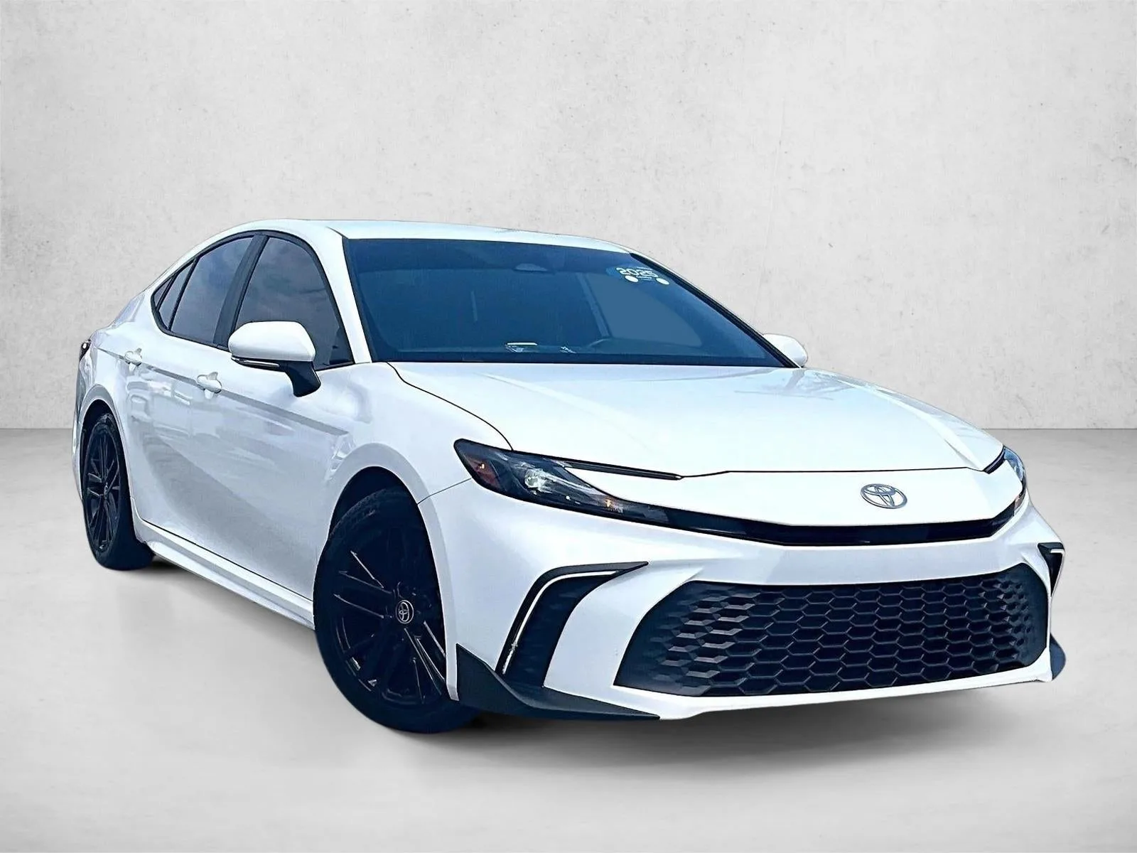 2025 Toyota Camry SE photo 12