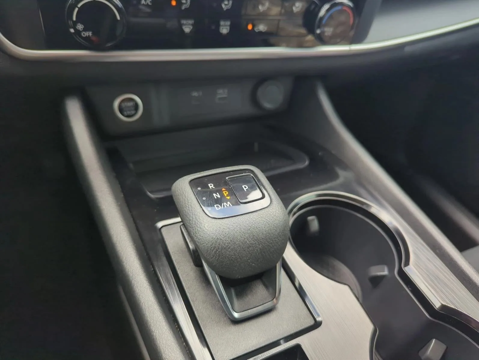2023 Nissan Rogue FWD S photo 10