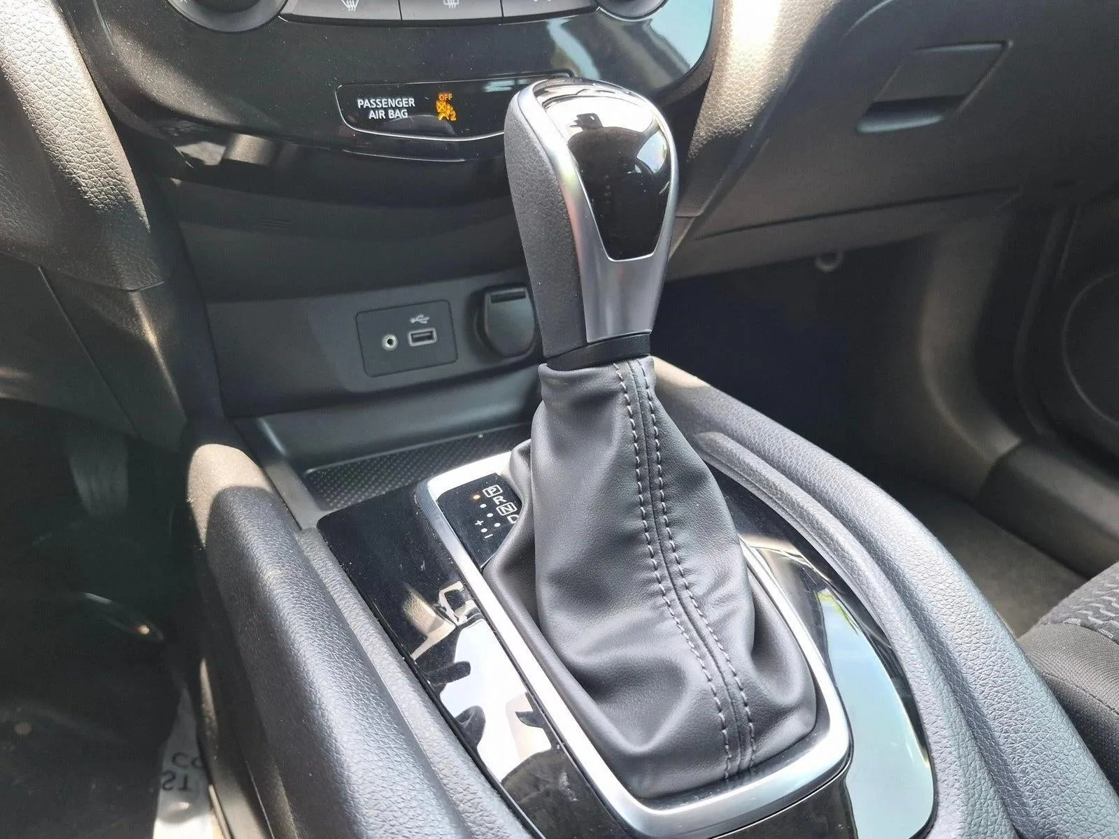 2021 Nissan Rogue Sport FWD S photo 11
