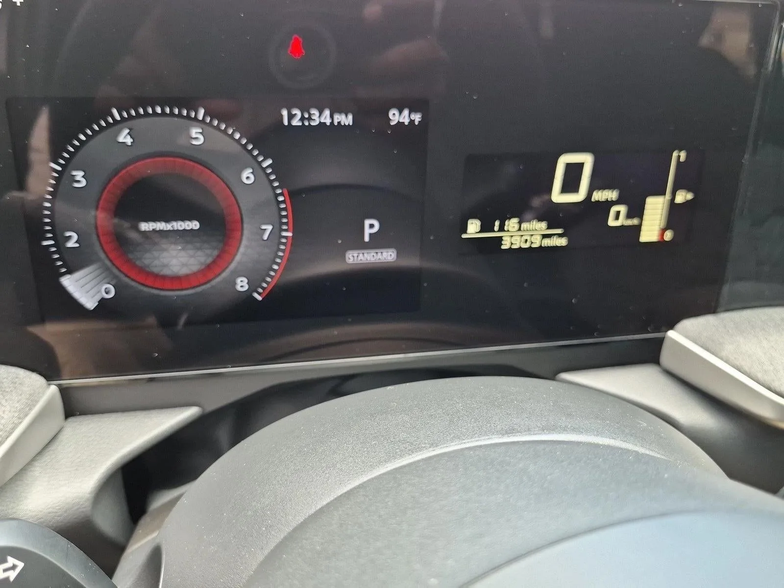2025 Nissan Kicks SV FWD photo 11