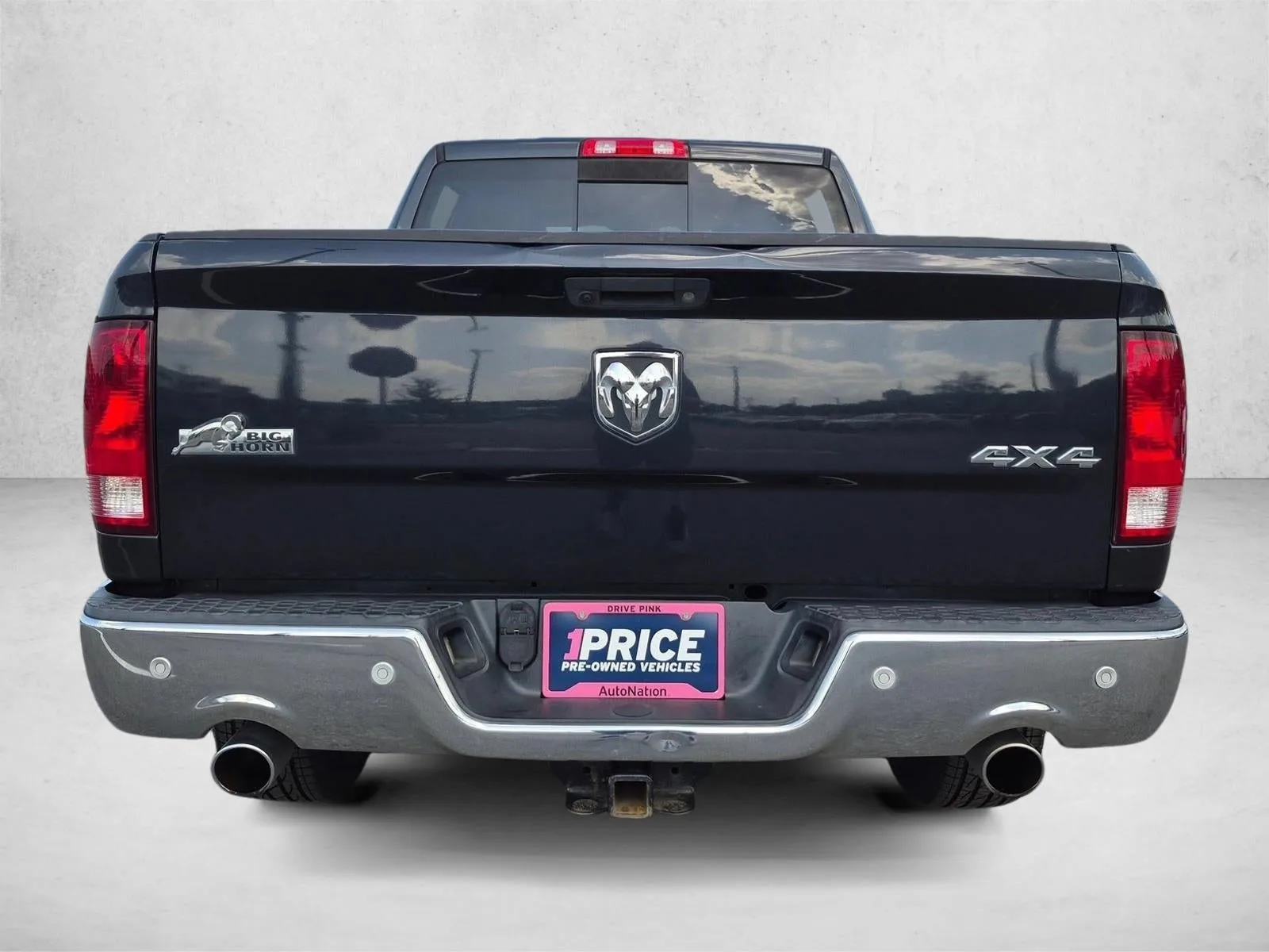 2017 RAM 1500 Big Horn 4x4 Crew Cab 5'7" Box photo 6