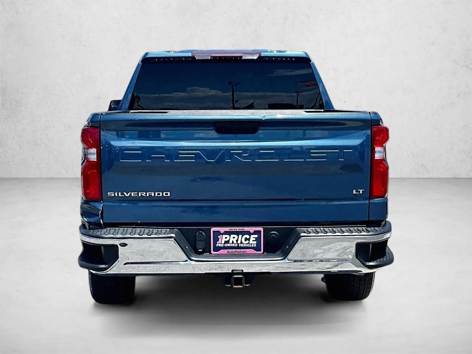 2024 Chevrolet Silverado 1500 LT photo 4
