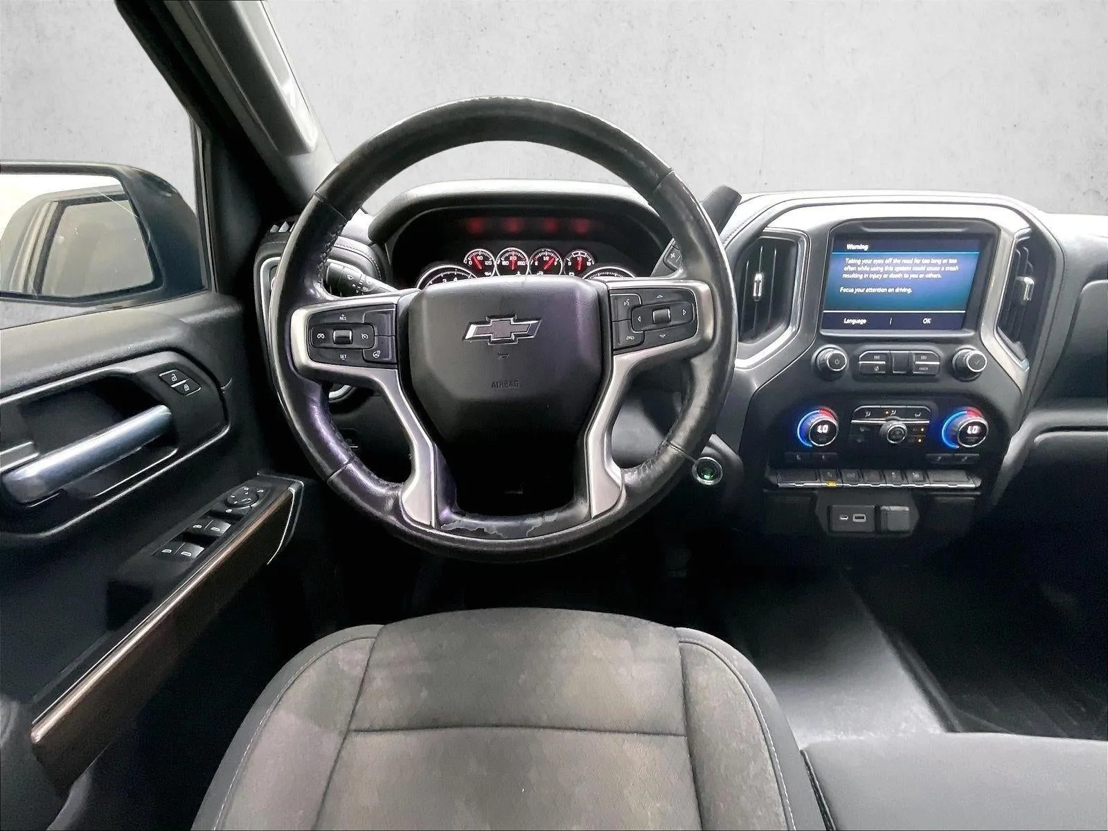 2021 Chevrolet Silverado 1500 RST photo 7