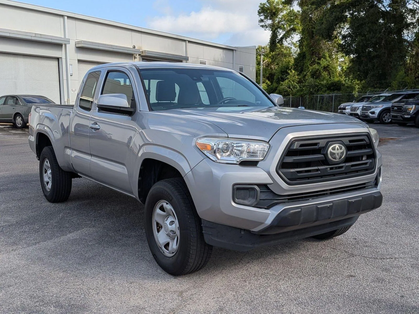 2018 Toyota Tacoma SR Access Cab 6' Bed I4 4x2 AT (GS) photo 4