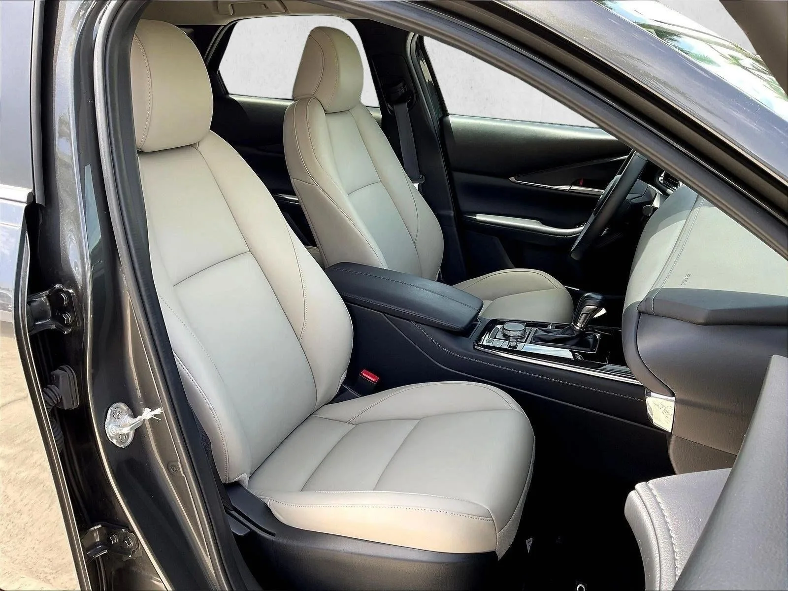 2024 Mazda CX-30 2.5 S Preferred Package AWD photo 9