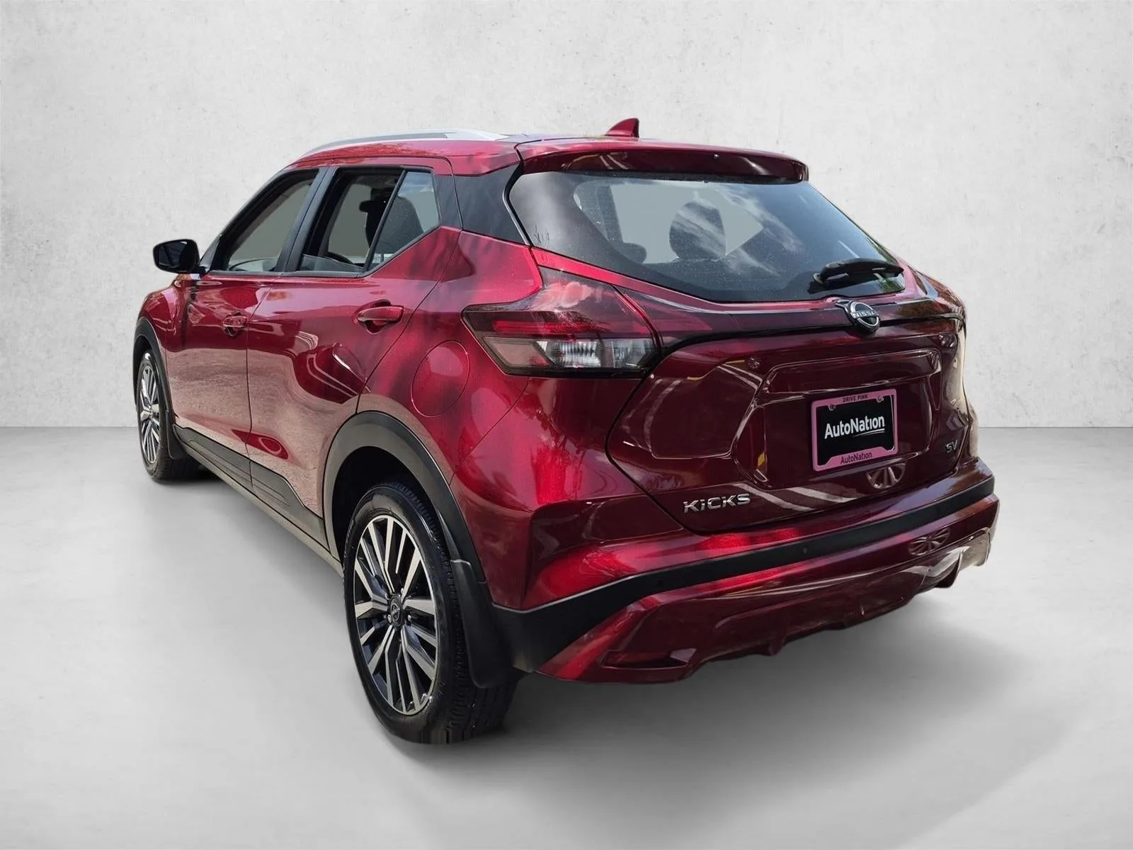 2023 Nissan Kicks SV FWD photo 8