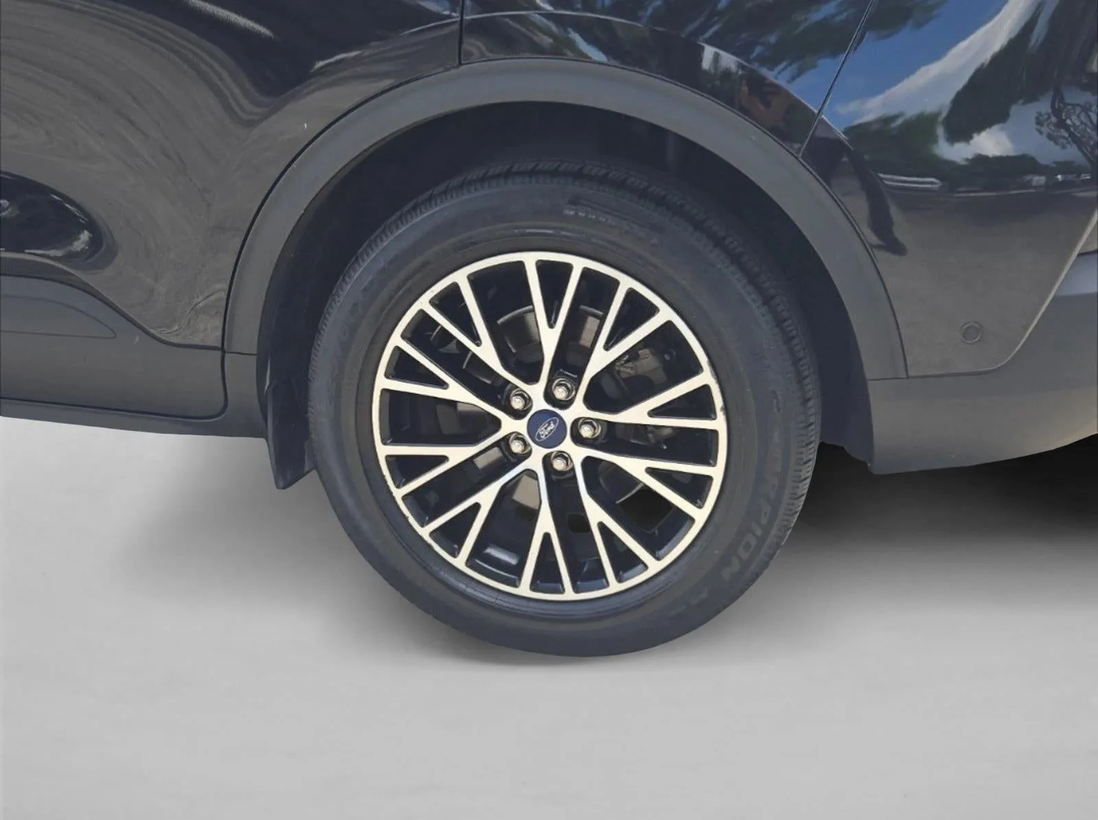 2022 Ford Escape Titanium Plug-In Hybrid FWD photo 10