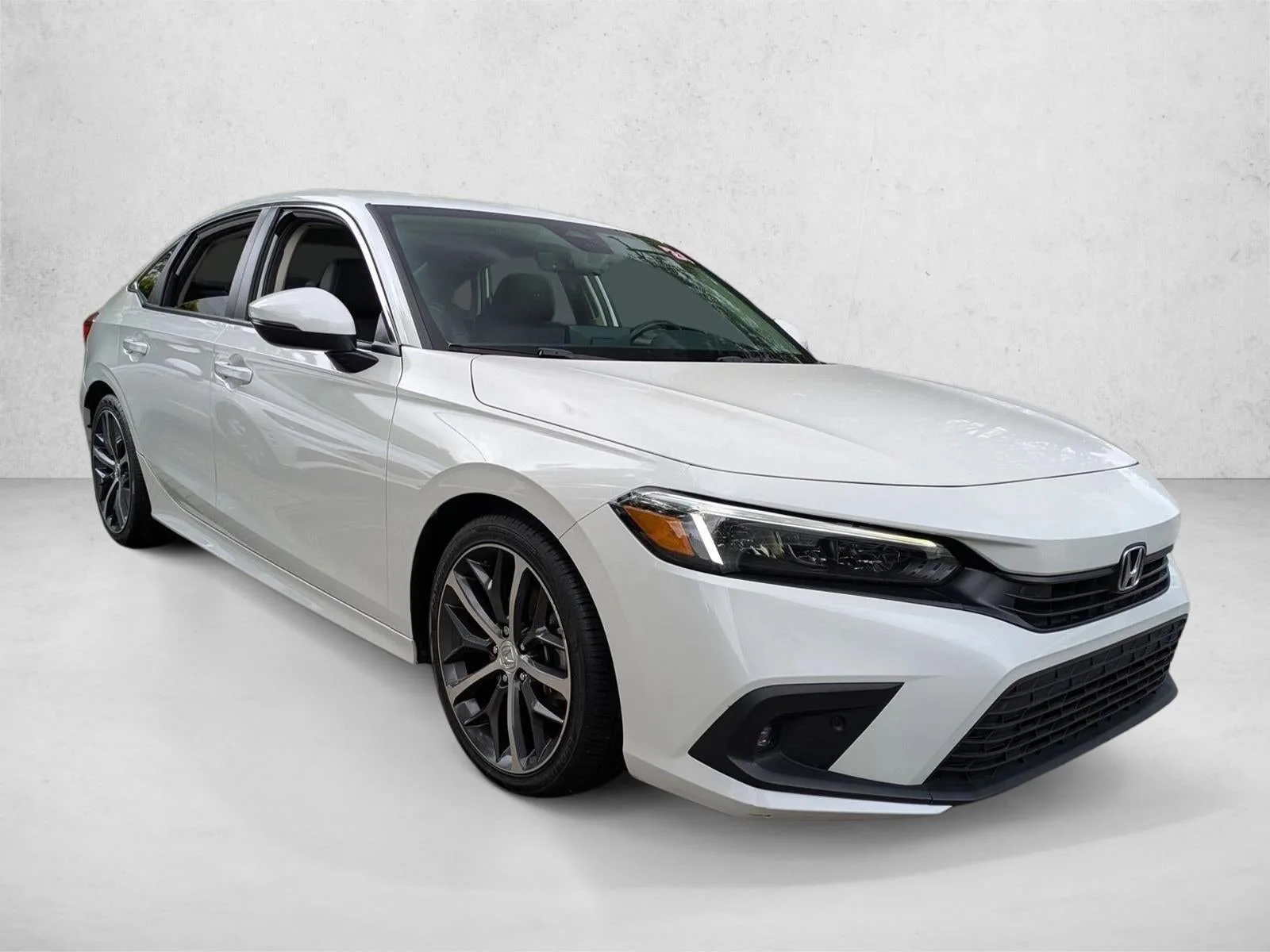 2024 Honda Civic Sedan Touring CVT photo 3
