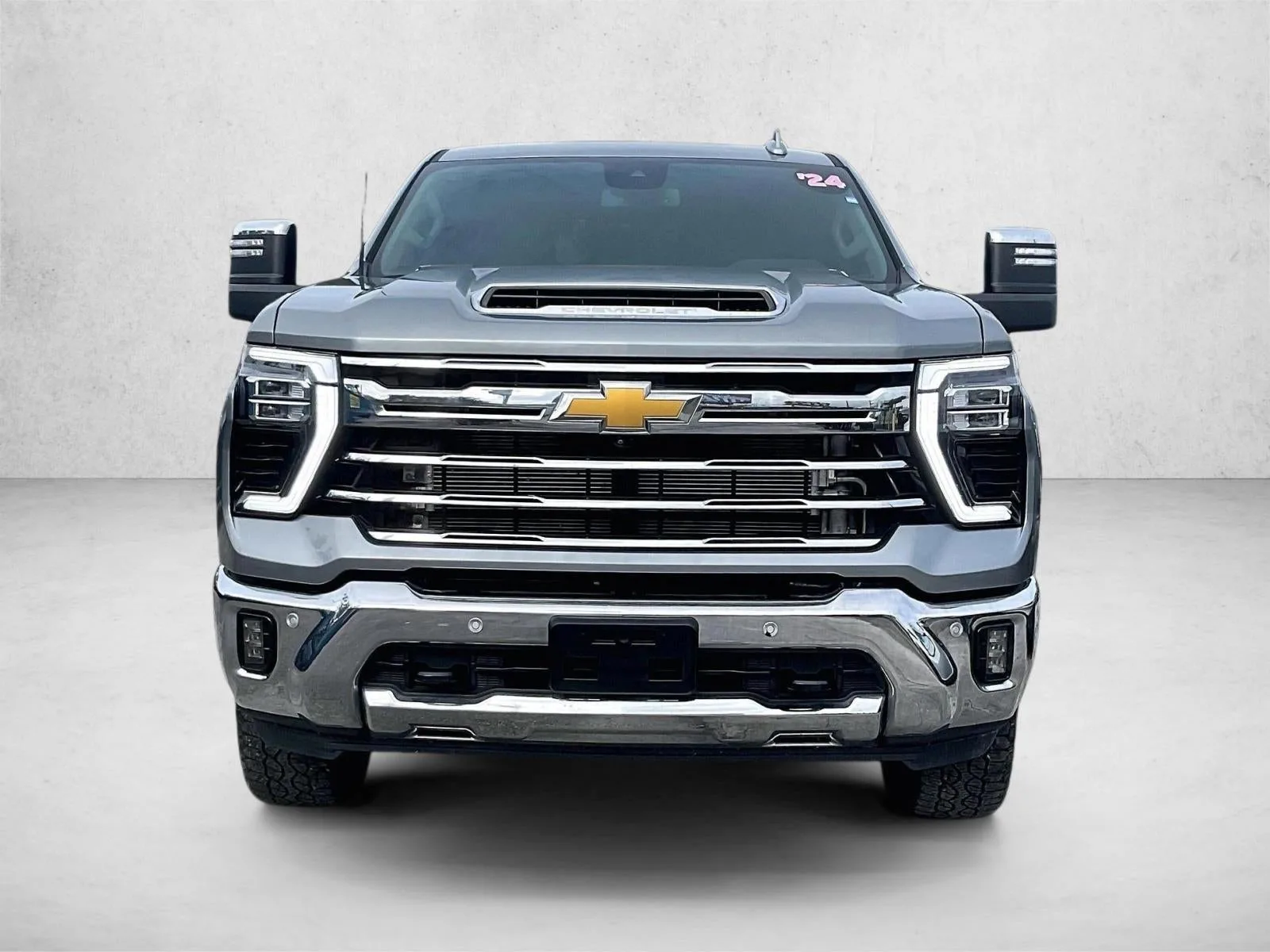 2024 Chevrolet Silverado 2500 HD LTZ photo 3