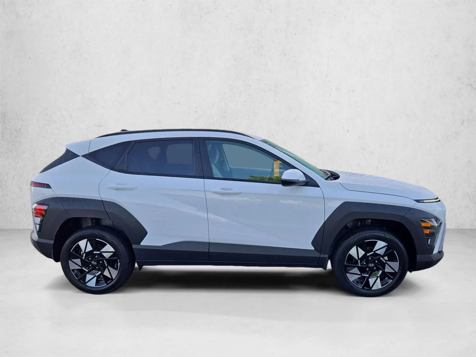 2025 Hyundai KONA SEL Convenience AWD photo 4