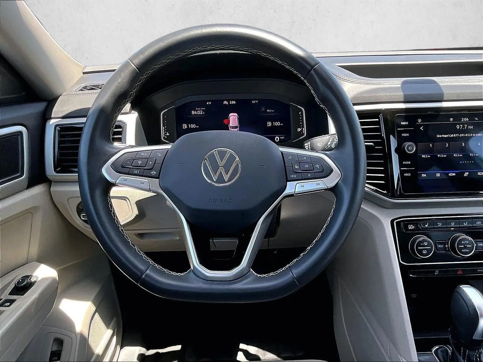 2023 Volkswagen Atlas 2.0T SE w/Technology photo 7
