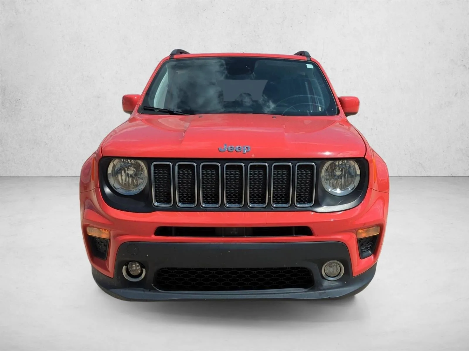 2019 Jeep Renegade Latitude FWD photo 2