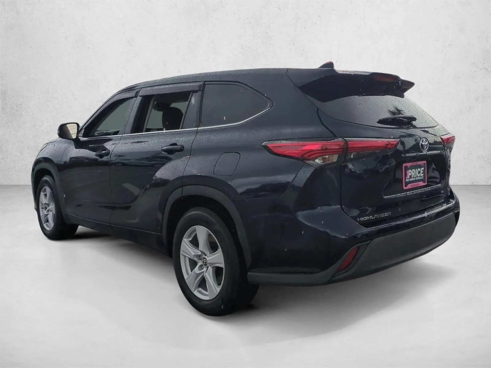 2021 Toyota Highlander LE FWD (GS) photo 8