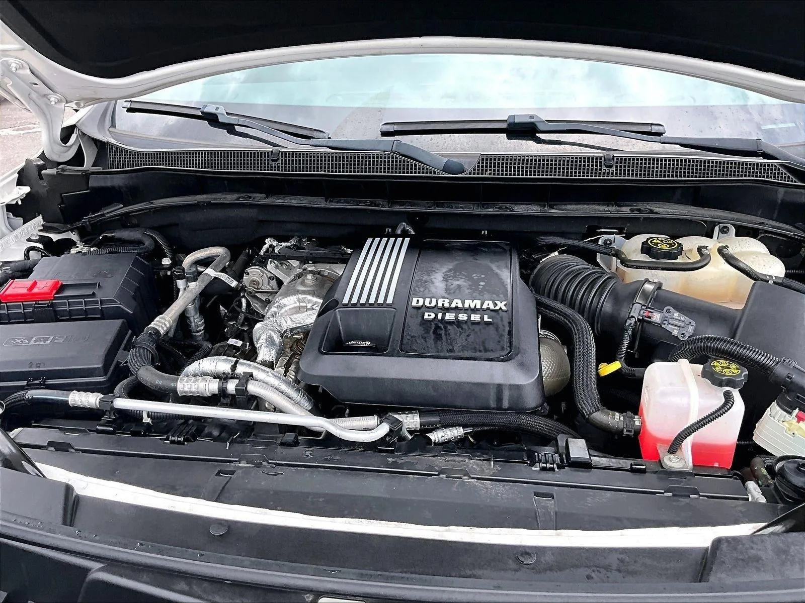 2023 Chevrolet Suburban LT photo 11