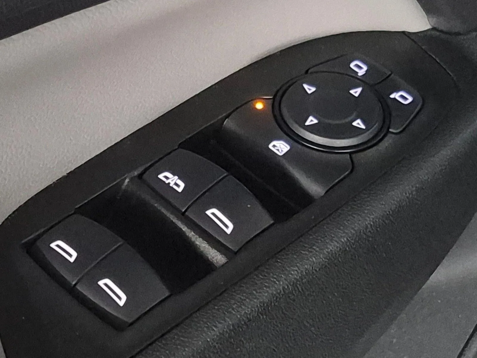 2023 Chevrolet Equinox Base photo 11