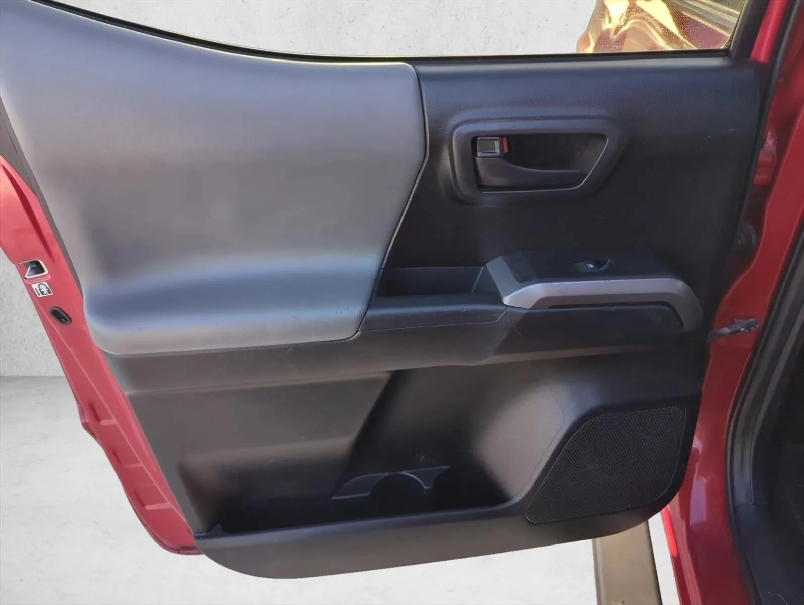 2019 Toyota Tacoma 2WD 2WD SR5 Double Cab 5' Bed V6 AT (GS) photo 8