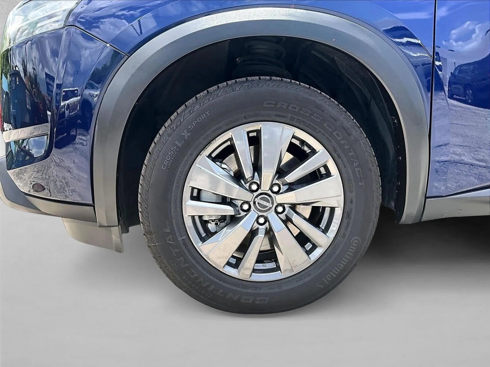 2022 Nissan Pathfinder SV 2WD photo 10
