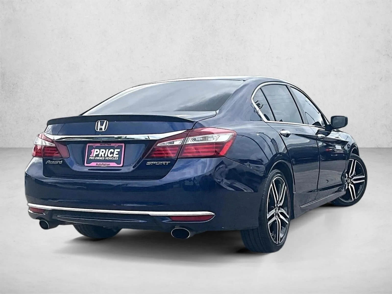 2017 Honda Accord Sport photo 2