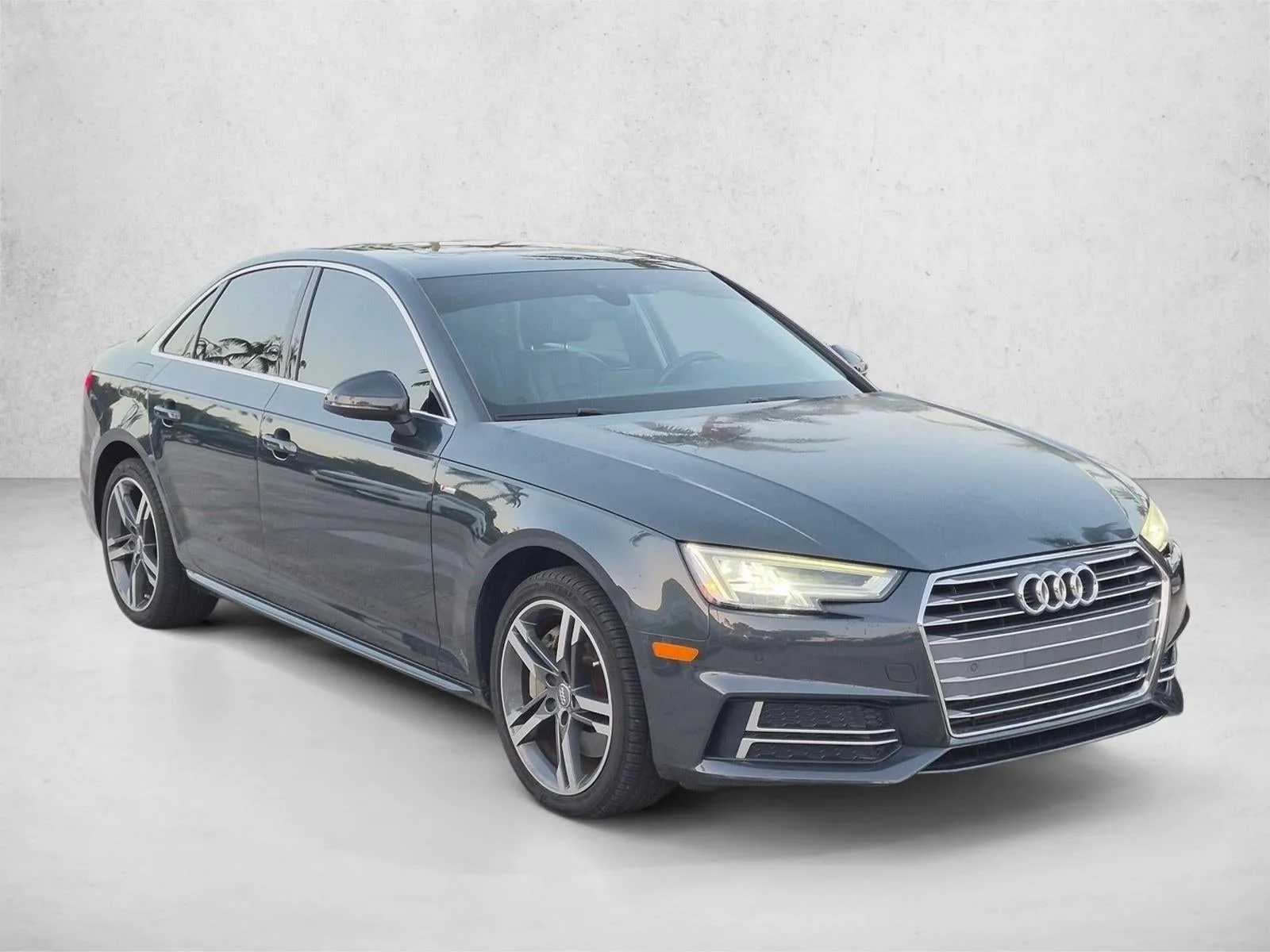 2017 Audi A4 2.0 TFSI Auto Premium Plus FWD photo 3