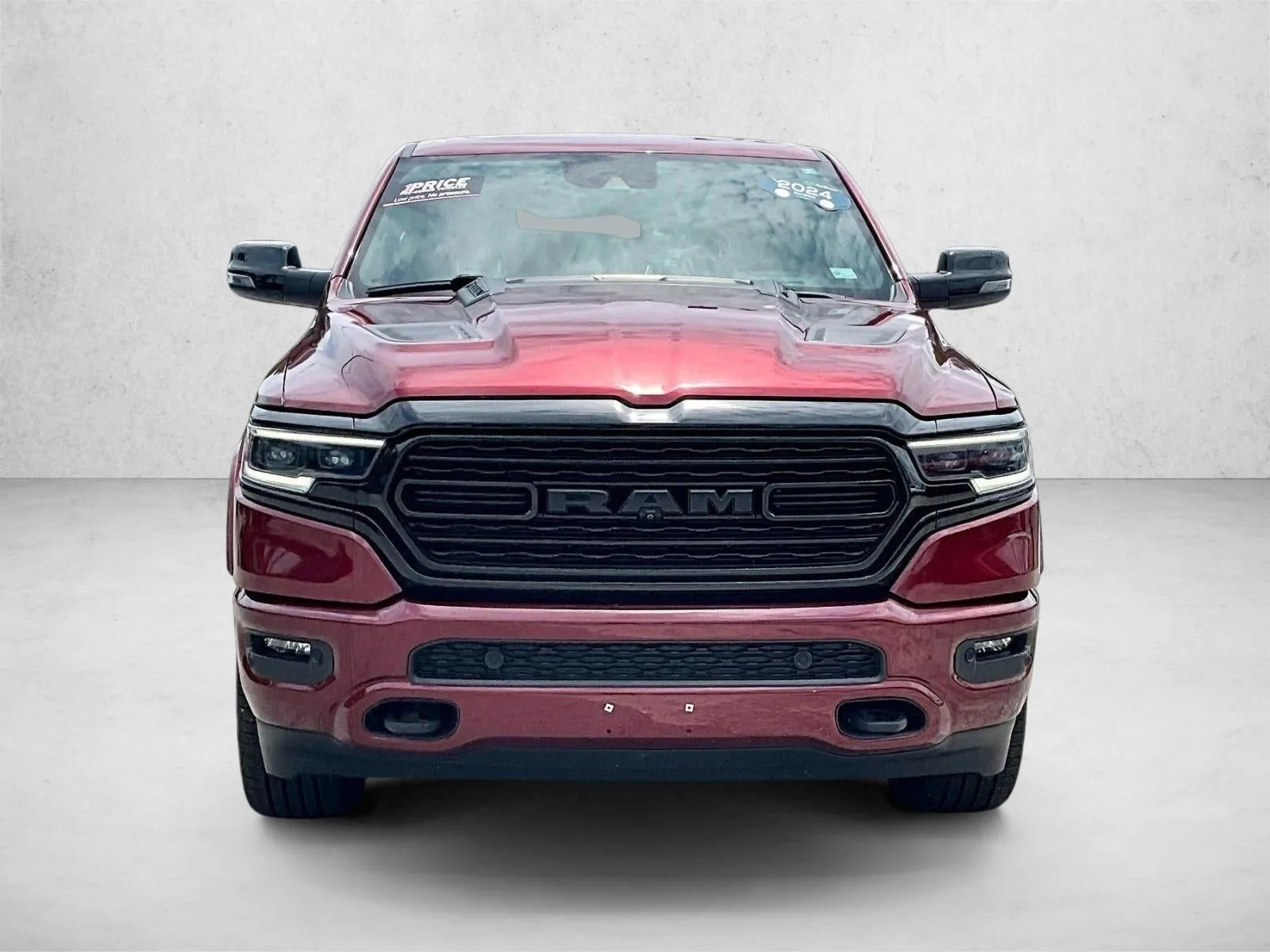 2024 RAM 1500 Limited Crew Cab 4x4 5'7" Box photo 3