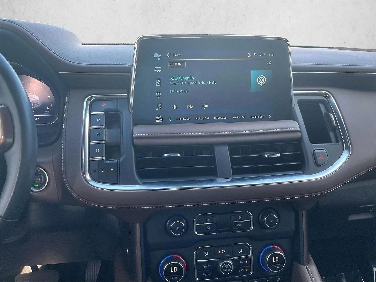 2024 Chevrolet Suburban High Country photo 8