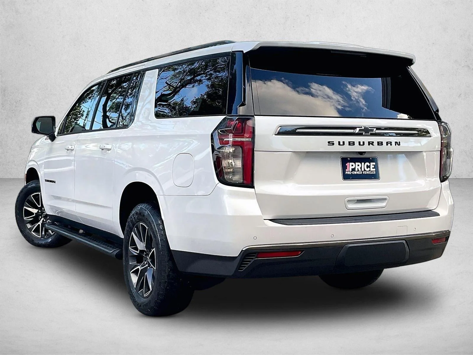 2021 Chevrolet Suburban Z71 photo 12