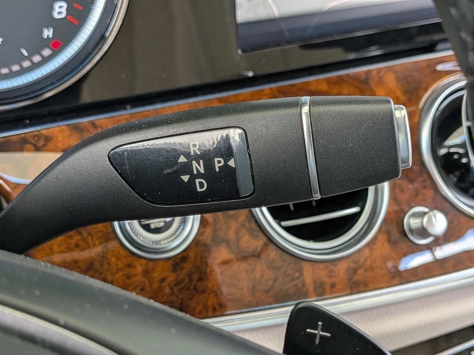2018 Mercedes-Benz E-Class E 300 RWD Sedan photo 11