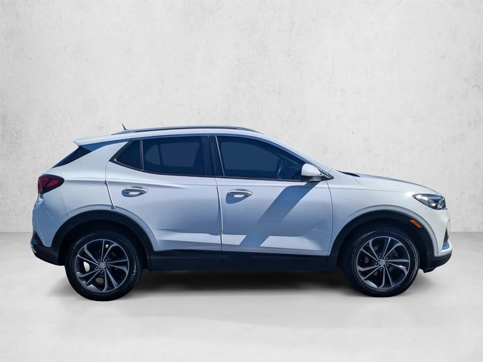 2020 Buick Encore GX Essence FWD photo 4