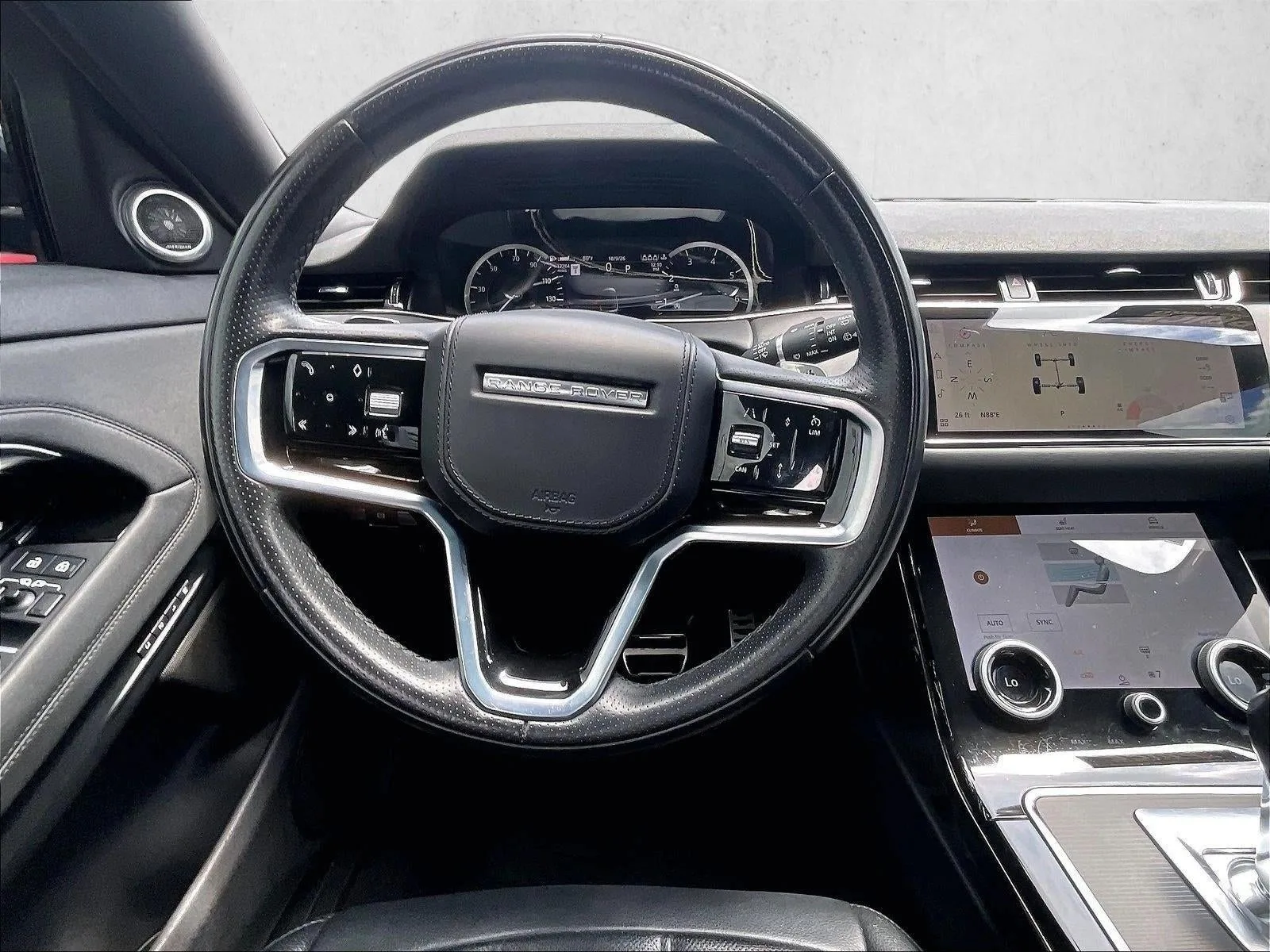 2023 Land Rover Range Rover Evoque R-Dynamic SE photo 7