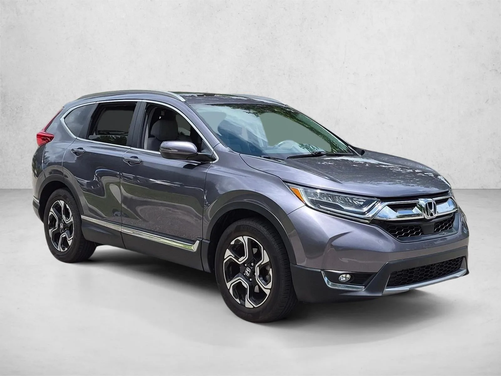 2017 Honda CR-V Touring 2WD photo 3