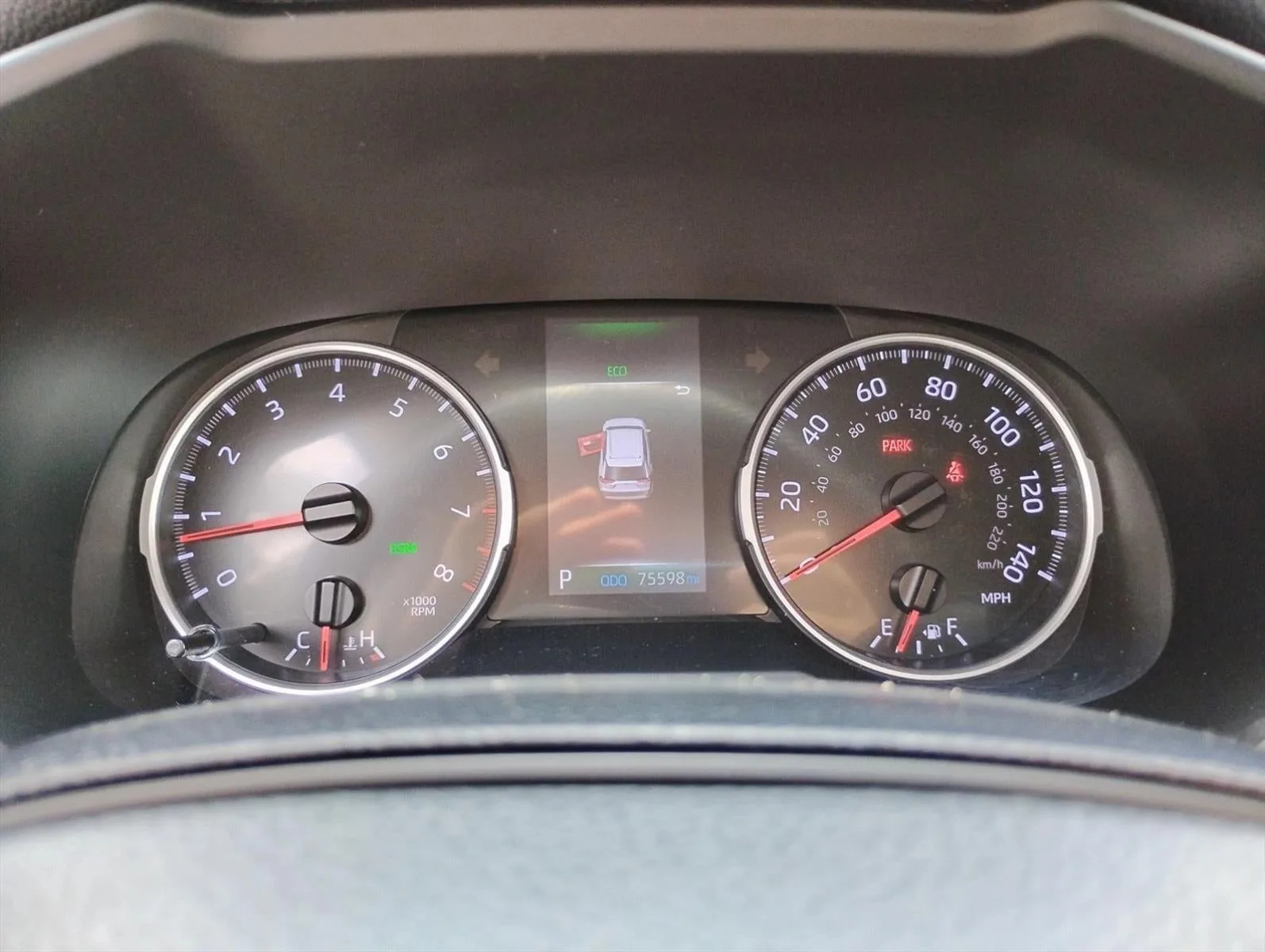 2021 Toyota RAV4 XLE FWD (GS) photo 8