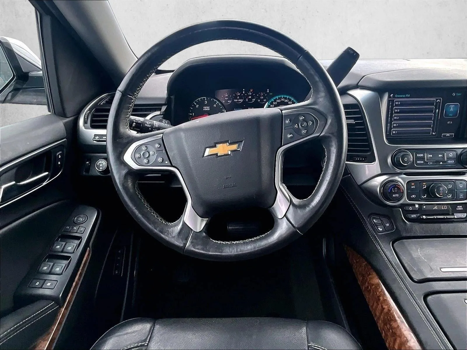 2017 Chevrolet Tahoe Premier photo 7