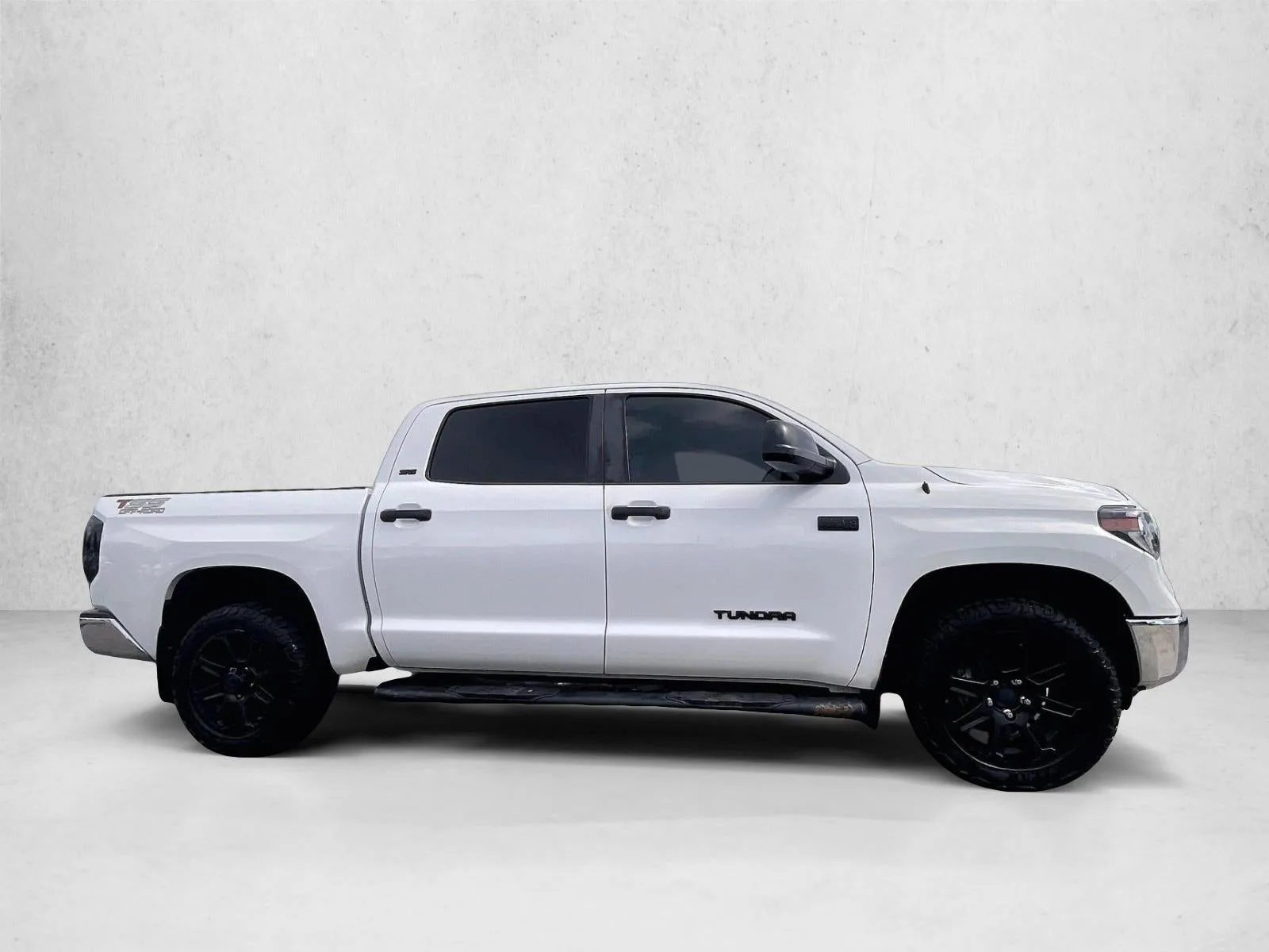 2019 Toyota Tundra SR5 5.7L V8 photo 5